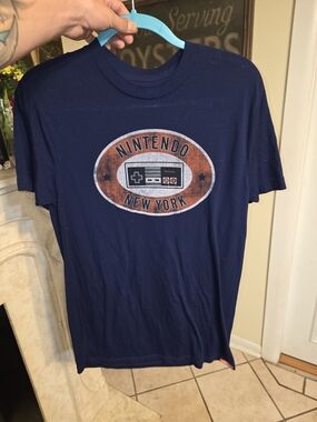 Mens Official Nintendo New York T Shirt Short Sleeve Sz Medium Good Condition